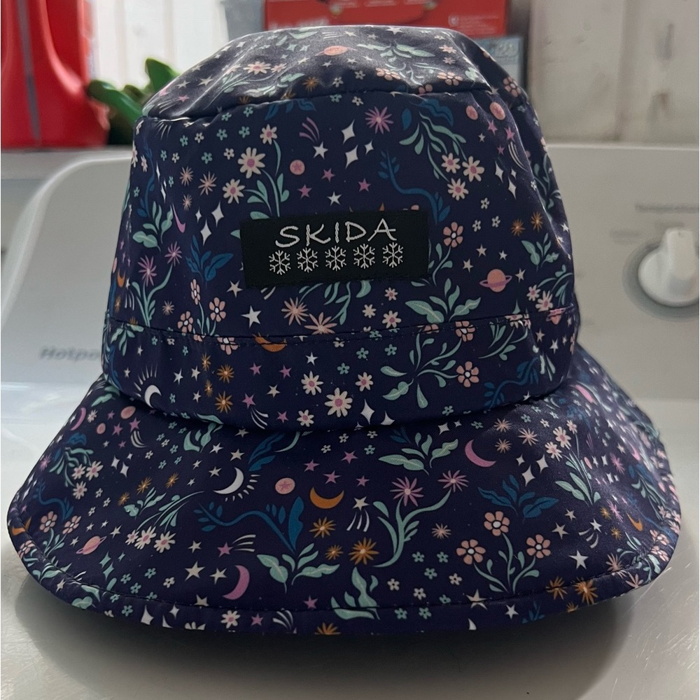 Skida Space Garden Bucket Hat